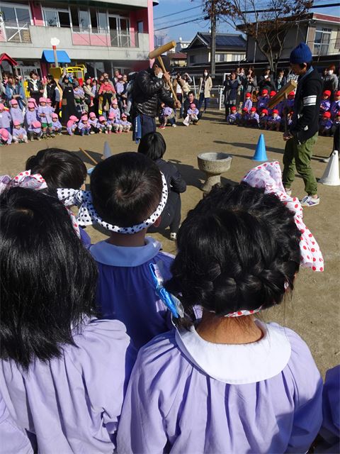 もちつき大会をしました 新高山めぐみ幼稚園